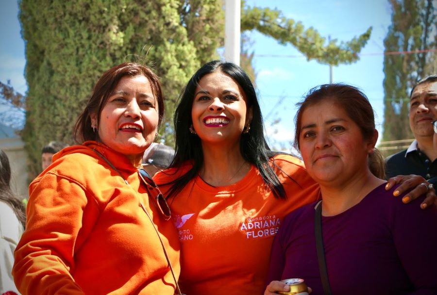 MC Representa La Forma de Hacer Política Ciudadana: Adriana Flores