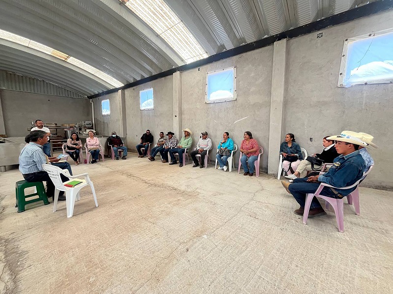 Saderh se Reúne Con Los Presidentes de Los Centros de Acopio de Leche de la Región del Valle de Tulancingo