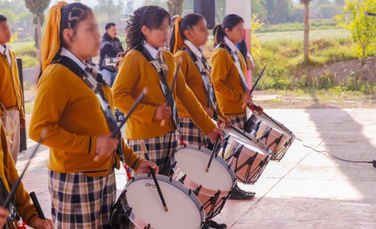 Asisten Autoridades Educativas a Lunes Cívico en la Secundaria Técnica No. 23 de Ixmiquilpan