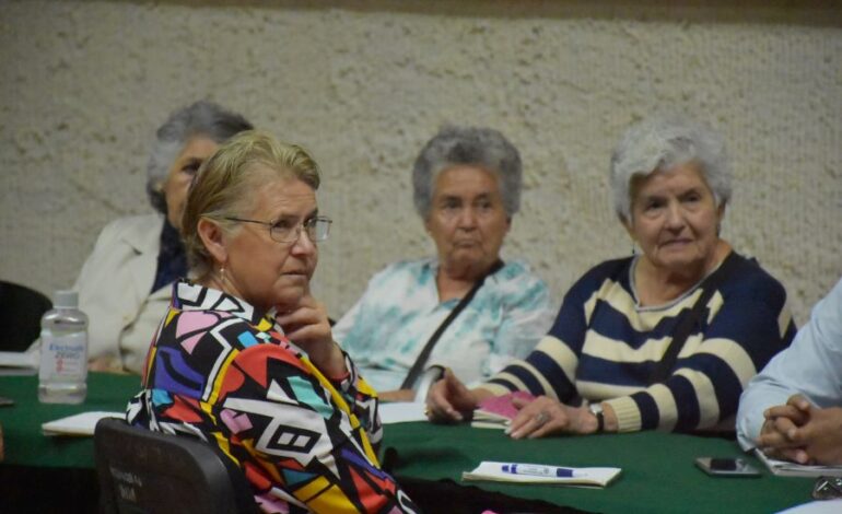 Curso de Tanatología en el Instituto para la Atención de las y los Adultos Mayores