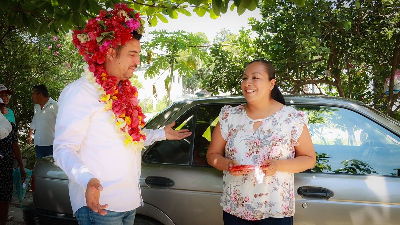 En Campaña de Daniel Andrade, 500 Km Recorridos y 15 Mil Familias Visitadas