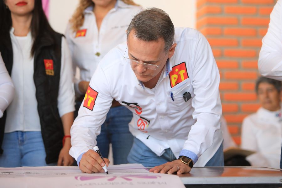 Necesario Crear Más Políticas Públicas En Favor de Los Derechos de las Mujeres: Adolfo Pontigo