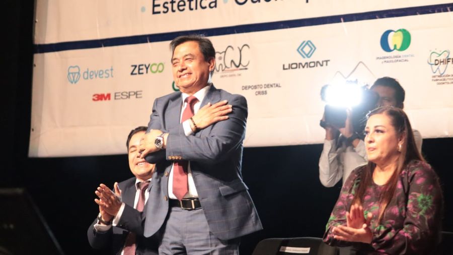 Por Un Cuidado Dental Infantil Gratuito: Andrés Velázquez