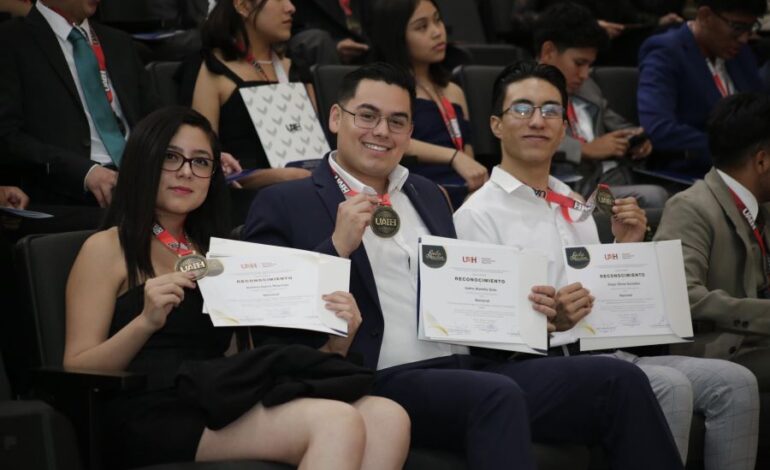 Reconoce UAEH Resultados Obtenidos por Atletas Garzas en 2023
