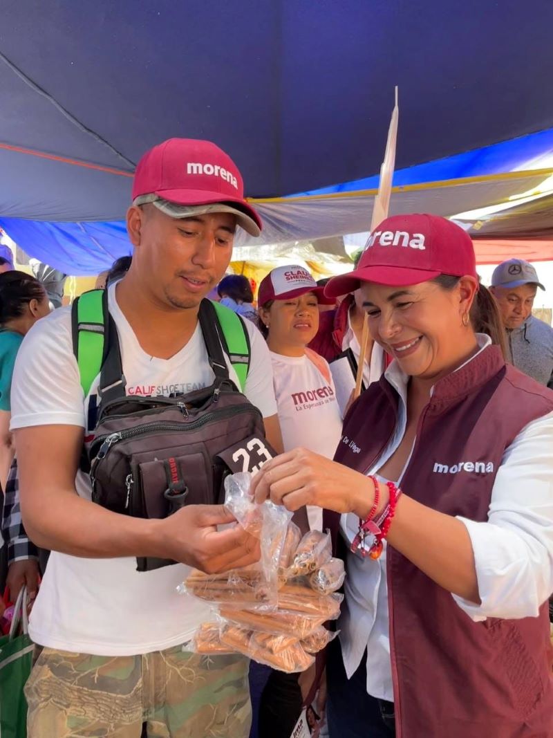 Recorre Alma de La Vega Tianguis en Tulancingo