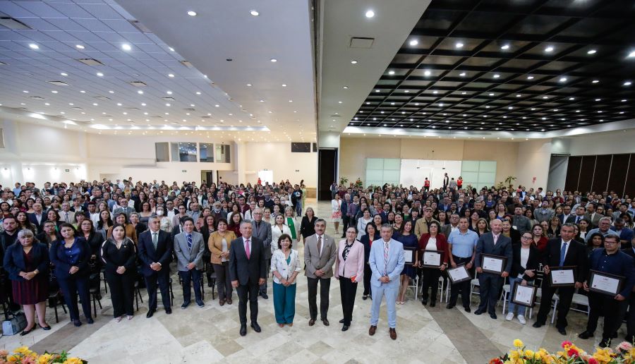 UAEH Reconoce el Desempeño Académico de Más De 780 Docentes Garza