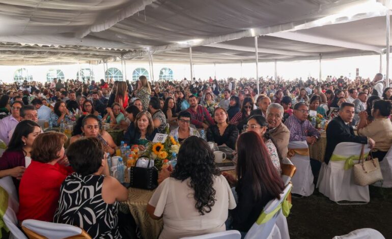 Gobierno de Hidalgo Reconoce Labor de las y los Docentes