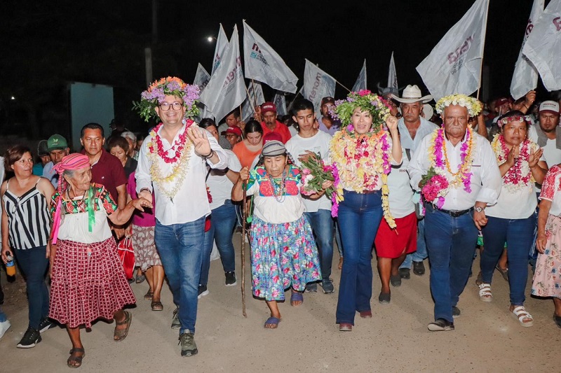 Huautla Tiene Rumbo Hacia La Transformación: Julián Nochebuena