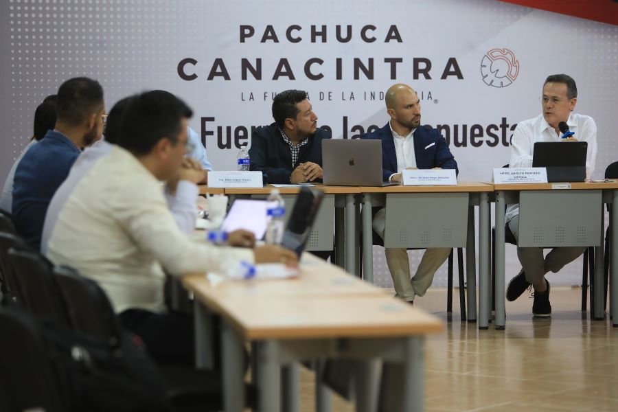 Implementará Adolfo Pontigo un marco legislativo que otorgue incentivos a empresas