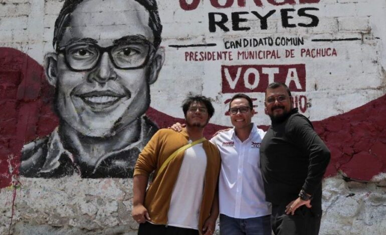 Jóvenes Realizan Mural En Apoyo a Jorge Reyes