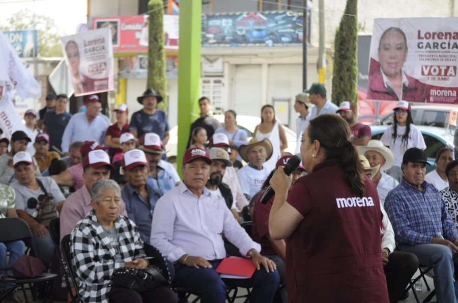 Lorena García plantea propuestas a vecinos de las colonias de Jaltepec y Progresistas