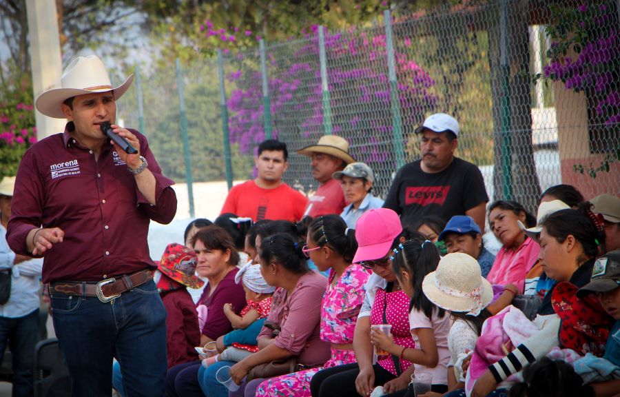 Vecinos de los Álamos Piden a Germán Hernández Mejores Caminos y Clínica Las 24 Horas