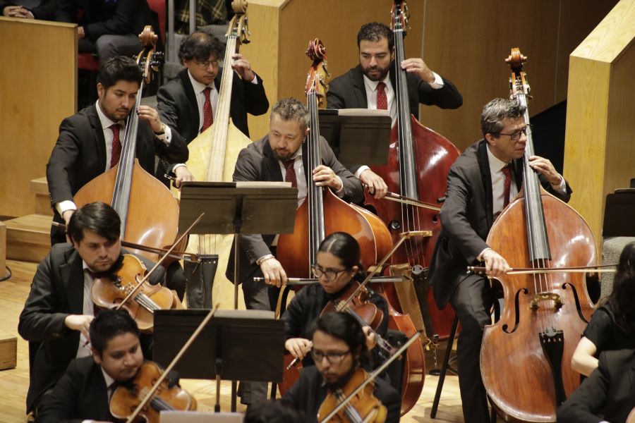 Debuta OSUAEH a violista Jaser Flores