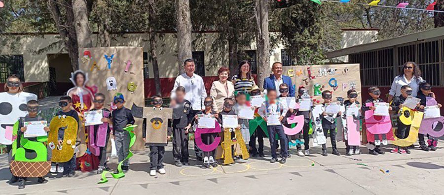 Primaria Hijos del Ejército culminó el proyecto denominado “El Mundo de las Letras”