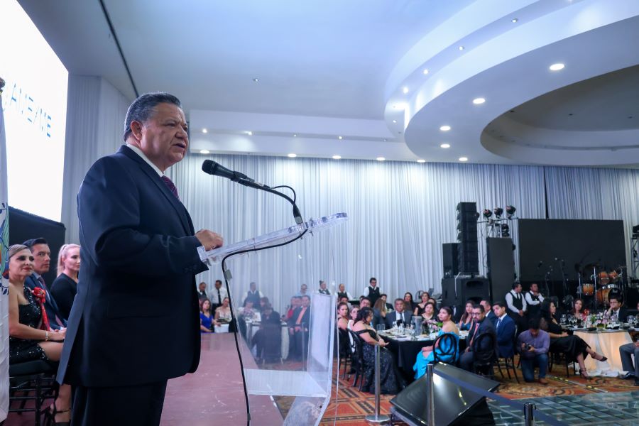 Reafirma Menchaca Salazar Compromiso Con El Desarrollo de Las Mujeres