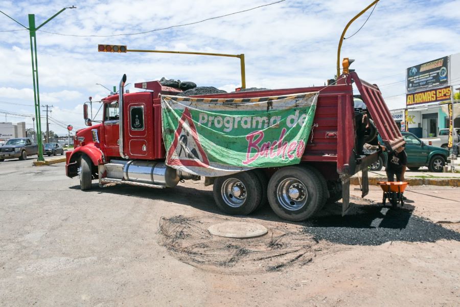 Segundo Día Consecutivo en Jornada Intensiva de Bacheo