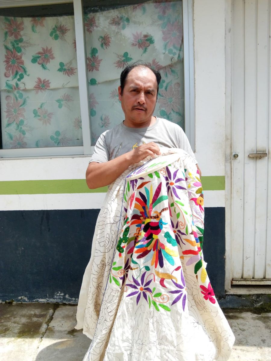 Sebiso Anuncia Ganadores de Concurso de Bordados de Tenango de Doria