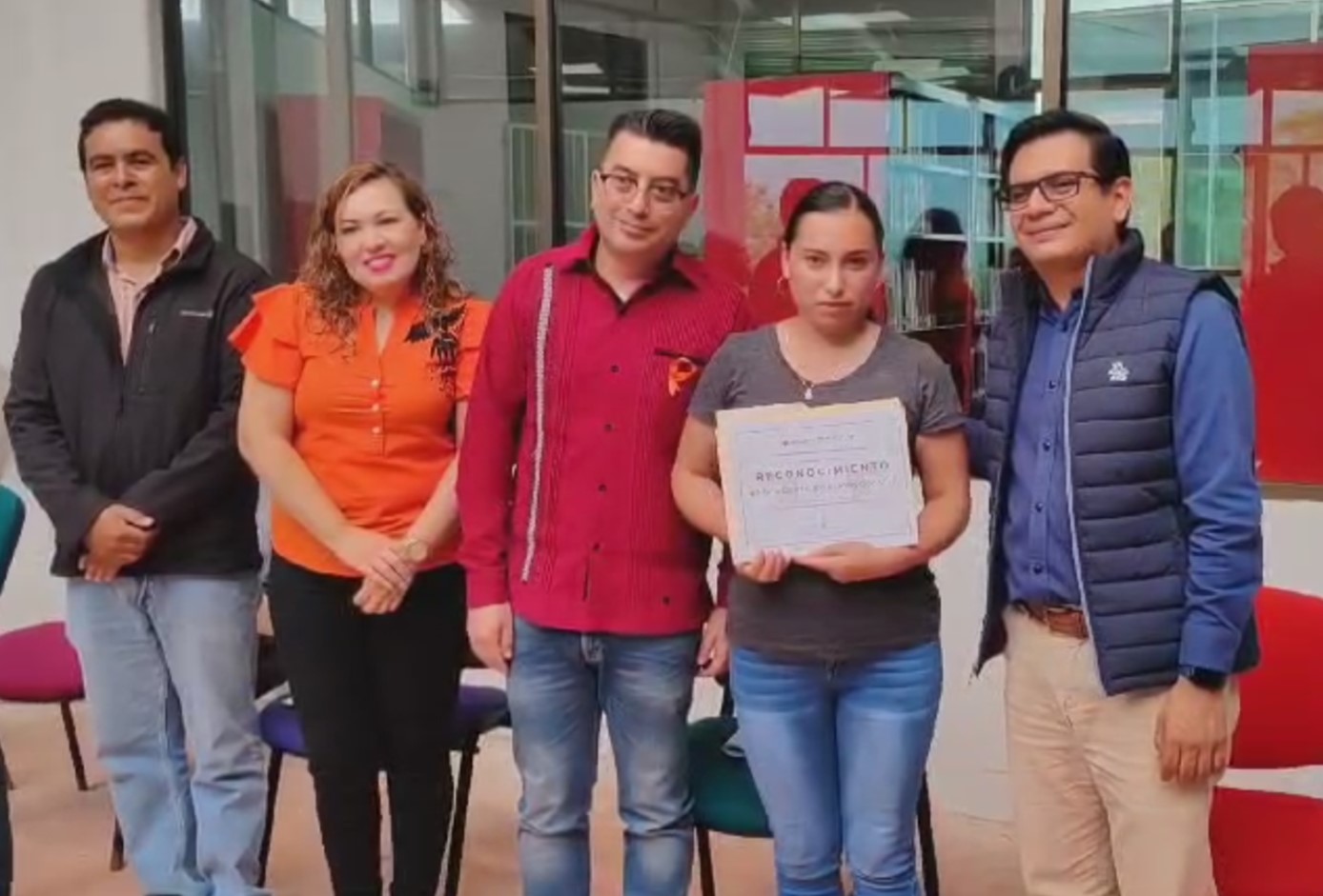 Premia Sebiso el Trabajo de 42 Artesanos de la Región Otomí-Tepehua