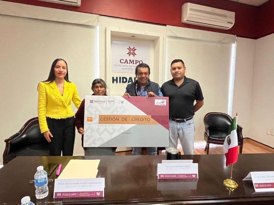 Entrega de Apoyos Financieros a Productoras y Productores del Campo