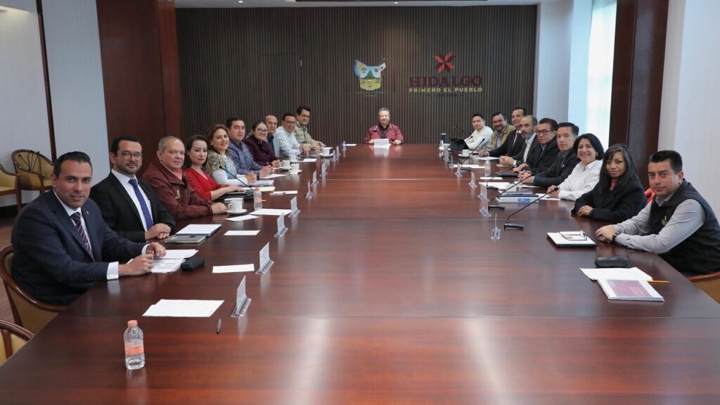 Gobernador de Hidalgo Se Reúne Con Su Gabinete, Previo a Las Comparecencias Que Tendrán Ante El Congreso Local