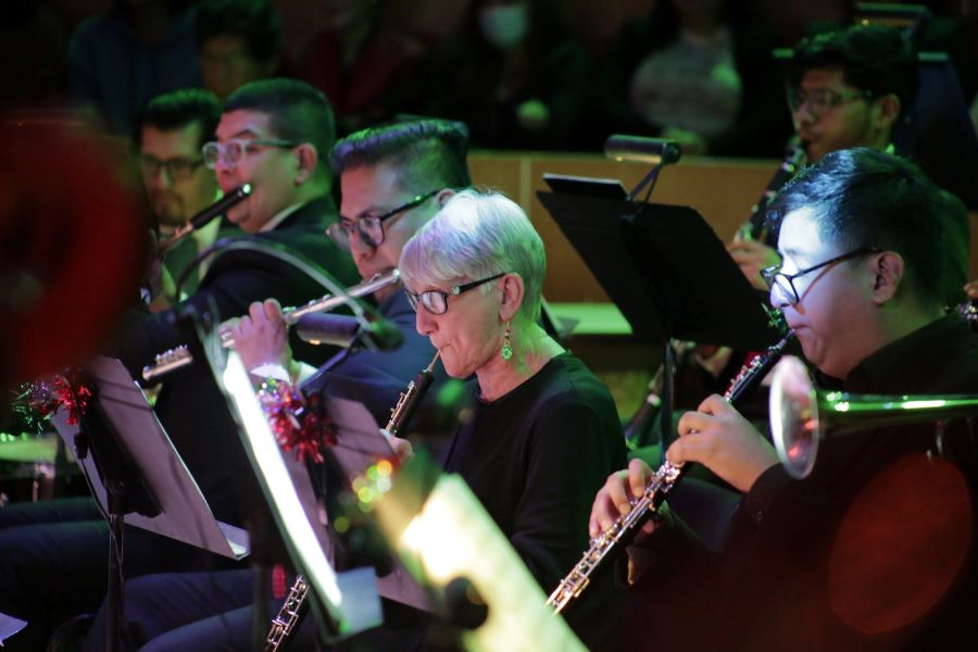 OSUAEH Homenajea a Juan Gabriel Con Concierto “Mexicanísimo” Lleno de Emotividad