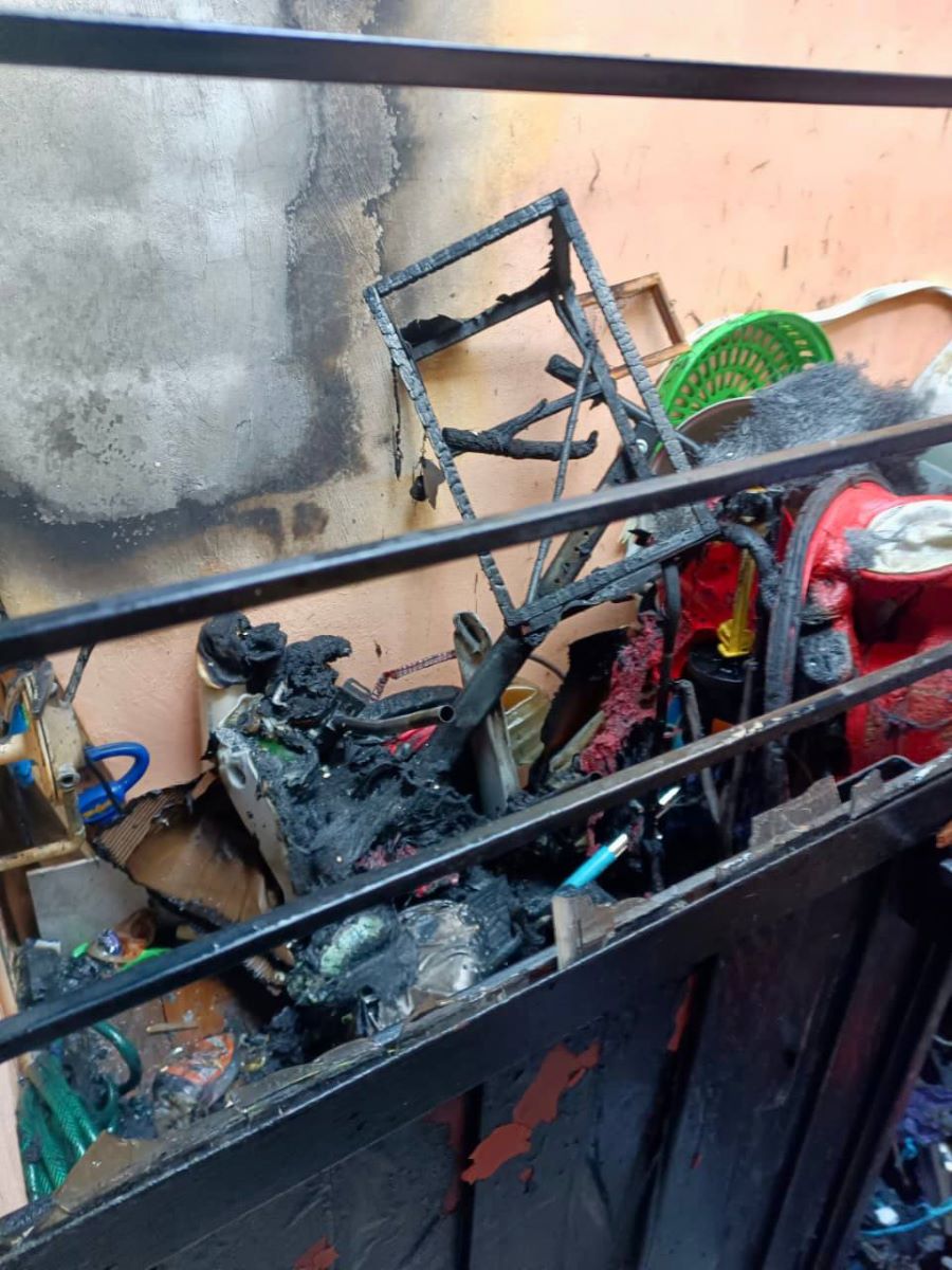 Bomberos Atienen Explosión en Vivienda de Pachuca