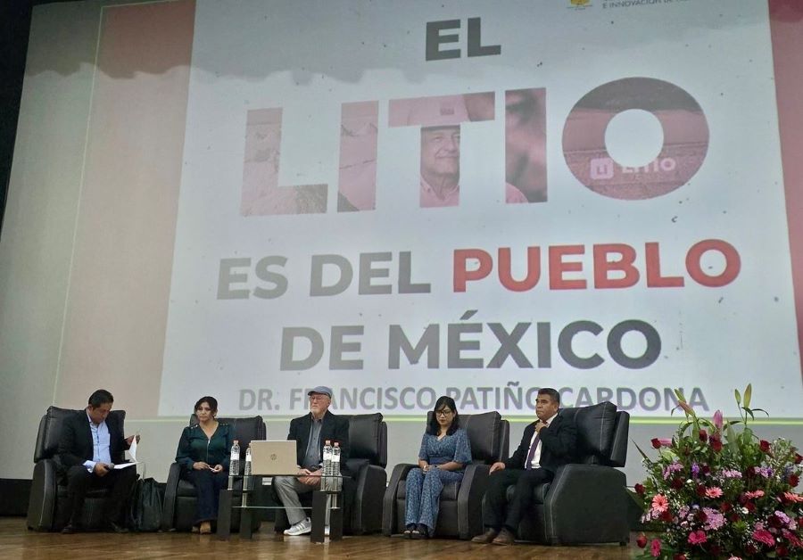 Docente del ITESHU Participó En Congreso Internacional de Petróleo y Energía