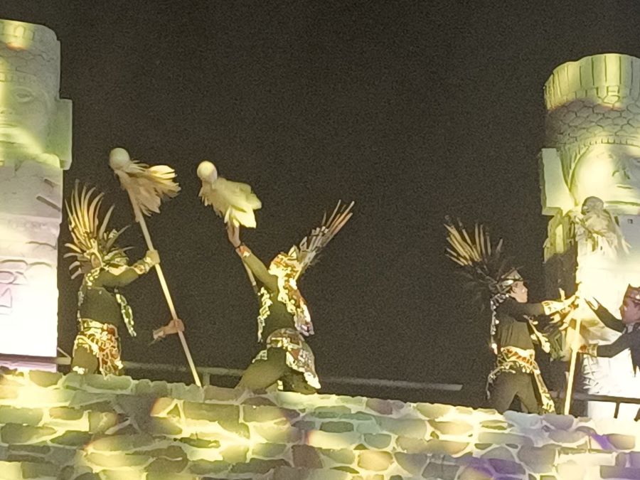 Fusiona Espectáculo Prehispánico Danza, Luz y Sonido en la Feria de San Francisco Pachuca Hidalgo 2024