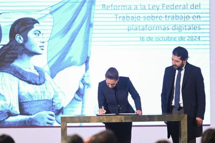 Presidenta Claudia Sheinbaum Firma Iniciativa de Reforma Para Asegurar Derechos a Trabajadores de Plataformas Digitales en El País