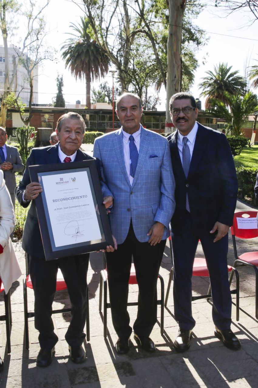 Realizan Lunes Cívico en el CREN “Benito Juárez”