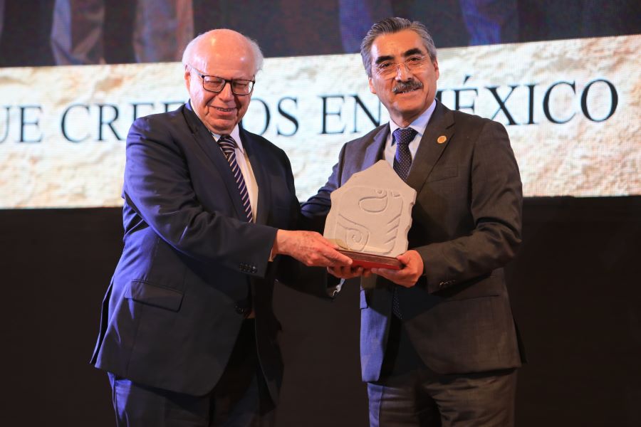 Recibe UAEH el Premio Crónica 2024 en Comunicación Pública