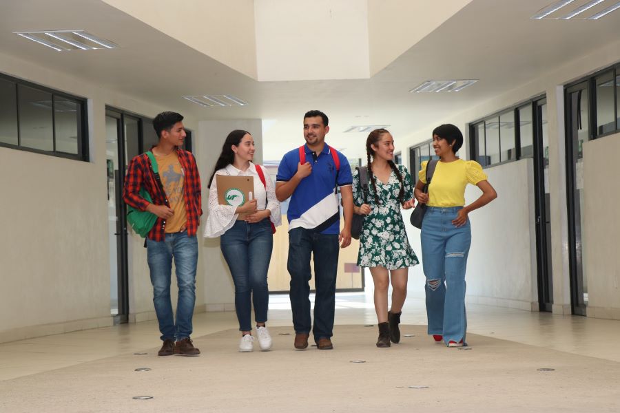 UTHH Imparte Jornadas Vocacionales en Instituciones de Educación Media Superior de la Región