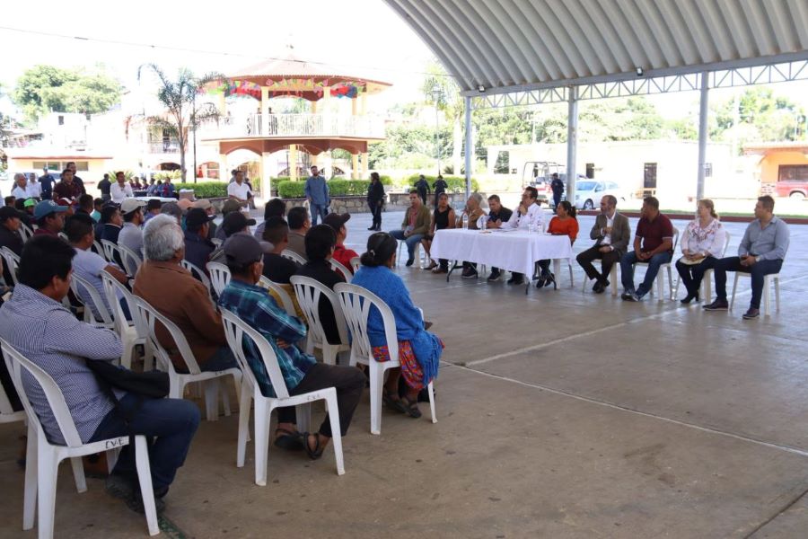 Autoridades Estatales se Reúnen Con Delegados de Yahualica