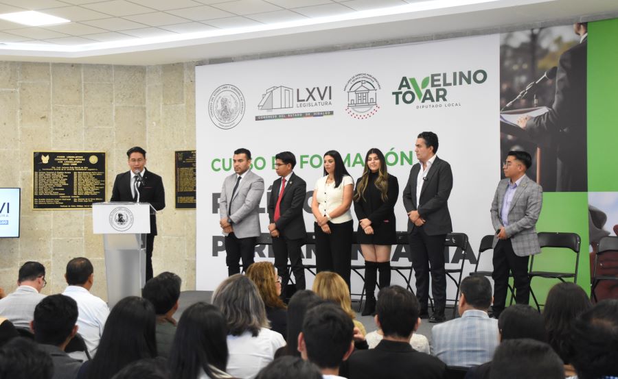 Inauguran Curso de Formación Política y Parlamentaria