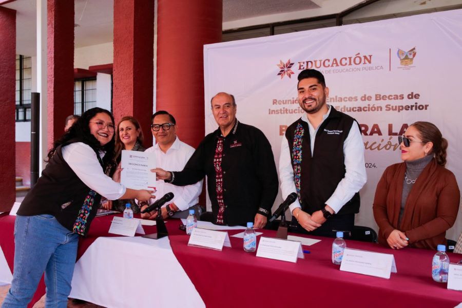 Natividad Castrejón Reconoció Trabajo de Enlaces de Becas de Instituciones de Educación Superior