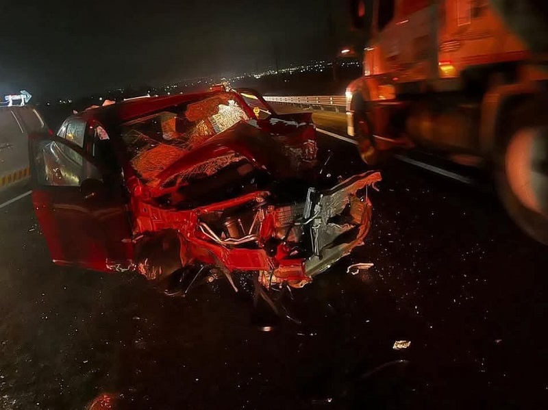 Choque de Tres Vehículos en la México- Tuxpan, a la Altura de Pitula, Deja Saldo de Seis Personas Lesionadas