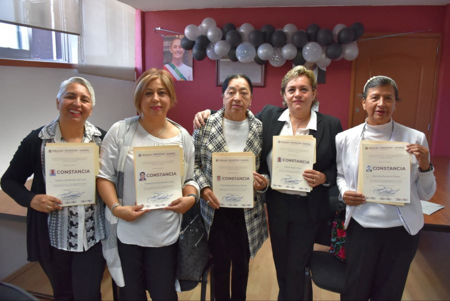 Concluye el taller para personas adultas mayores “Adaptándonos a los Cambios”