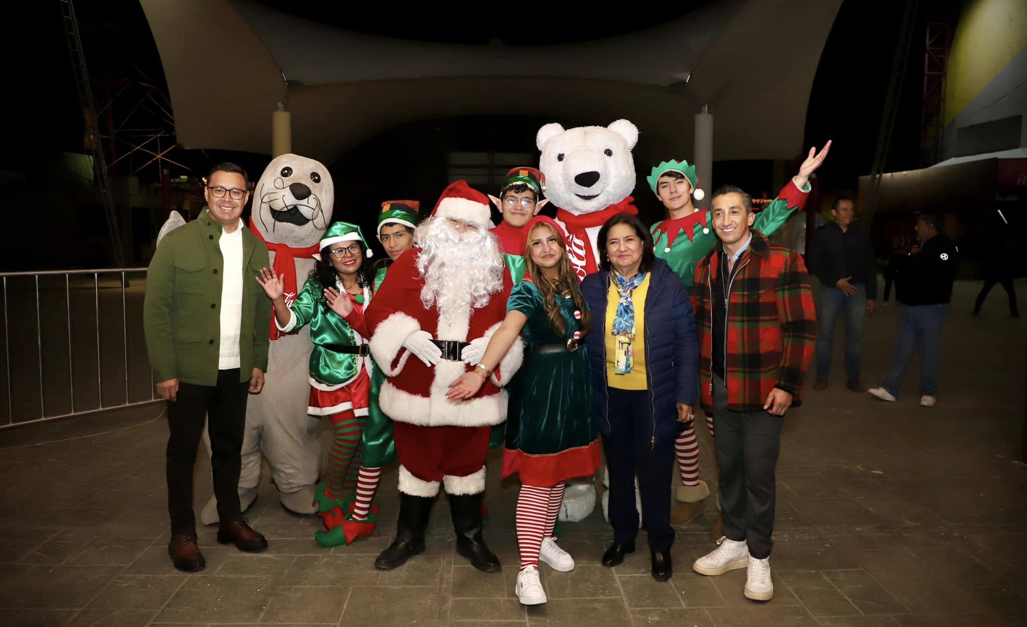 DIF Hidalgo Inauguró Pista de Hielo y Villa Navideña en el Recinto Ferial de Pachuca