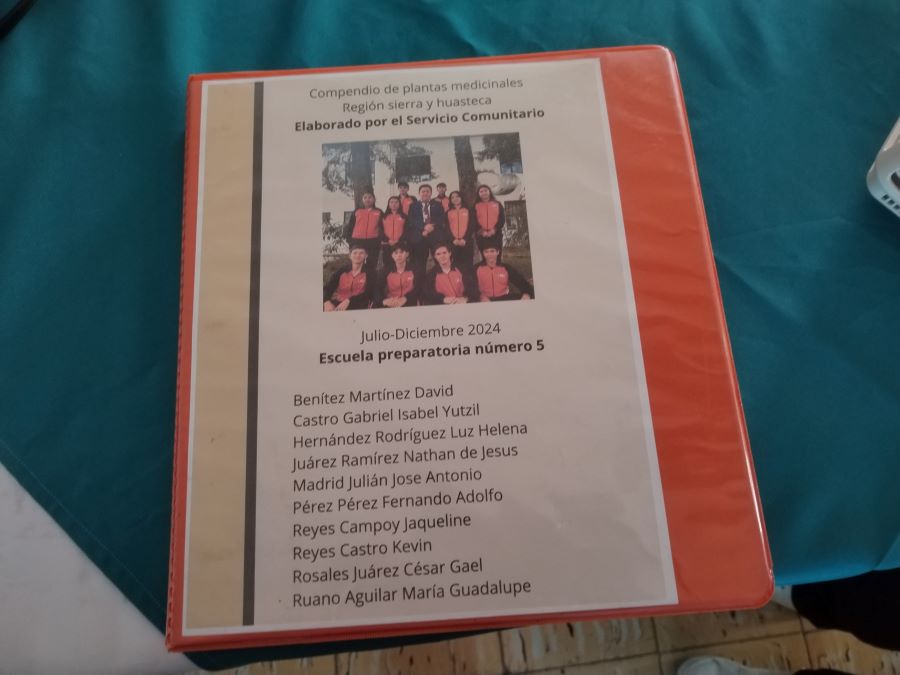 Estudiantes de Prepa 5 Difunden Riqueza Botánica de La Sierra Gorda Hidalguense