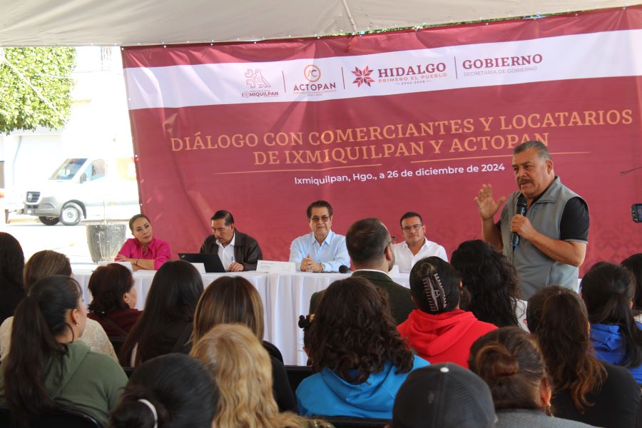 Guillermo Olivares Dialogo Con Comerciantes y Locatarios de Ixmiquilpan y Actopan