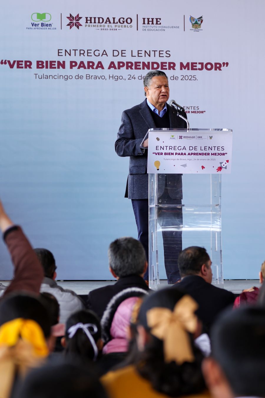 Reciben Lentes Gratuitos Más de 20 Mil Estudiantes Para Aprender Mejor