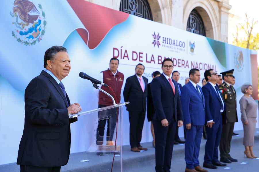 Llamó Julio Menchaca a Defender Los Principios de Soberanía Nacional “ El Día de la Bandera”.