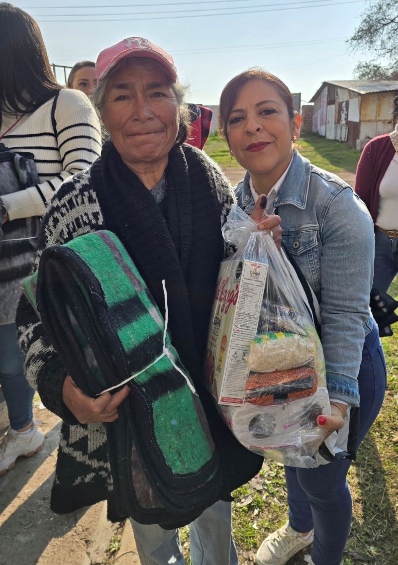 DIF Tulancingo Continúa Con Entrega de Apoyos, cobijas y despensas, Gestionadas Ante el DIF Estatal.