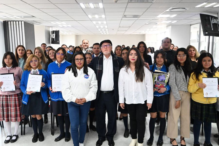 Fundamental participación de niñas y mujeres en el avance científico del siglo XXI