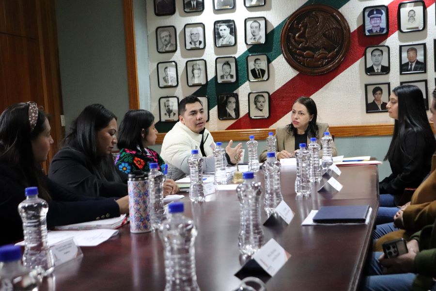 Para el impulso de las juventudes INHJUVE y Acaxochitlán firman convenio