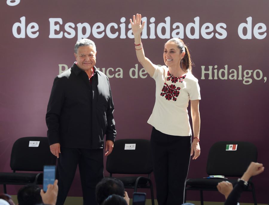 Sheinbaum y Menchaca inauguran Clínica de Medicina Familiar en Pachuca