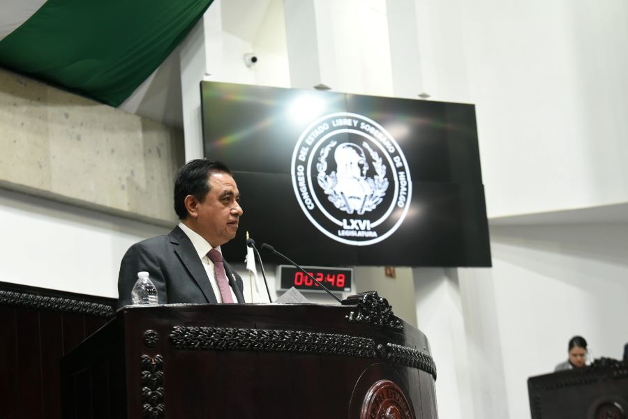 Diputado Andrés Velázquez propone implementar la alfabetización digital