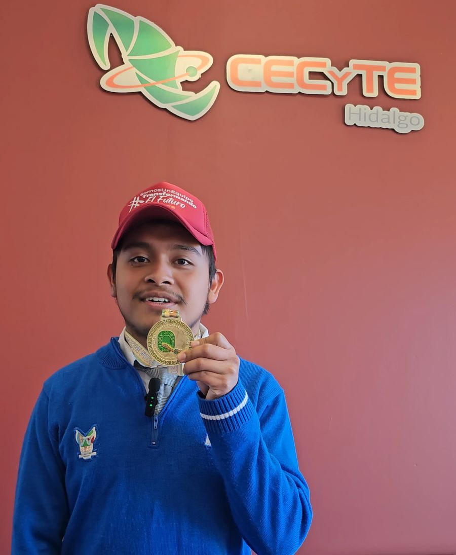 Estudiante de CECyTE Hidalgo Tetepango brilla con medalla de oro en Olimpiada Nacional de Química