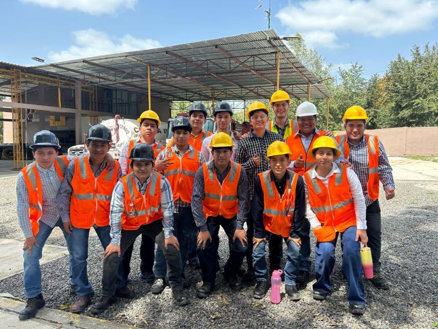 La Universidad Politécnica de Huejutla Impulsa el Aprendizaje Práctico de Sus Estudiantes