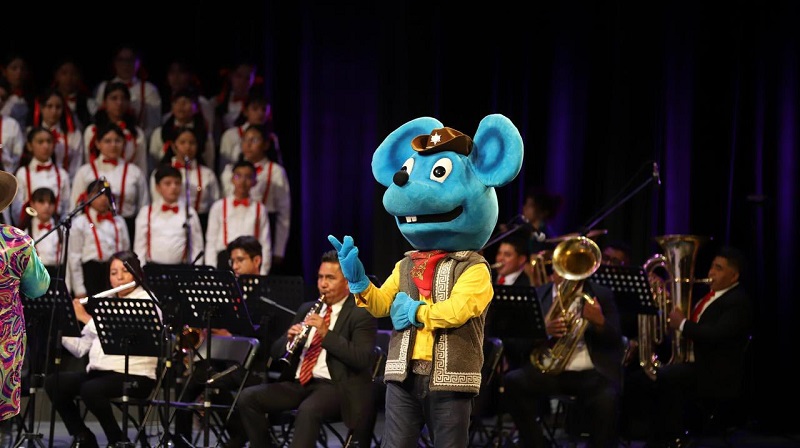 Celebramos el Día de la Niña y el Niño al Ritmo de Los Clásicos de Cri-Cri y Disney.